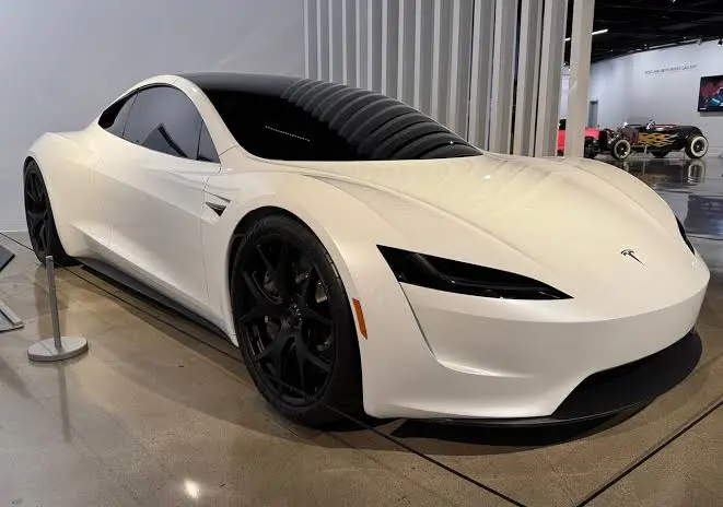 Tesla Roadster Generasi Kedua