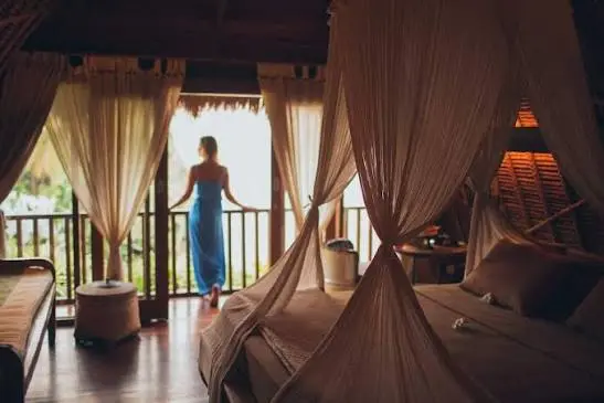 apa itu staycation